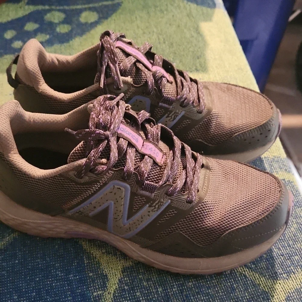 New Balance Women's Gray and Purple Running Shoes